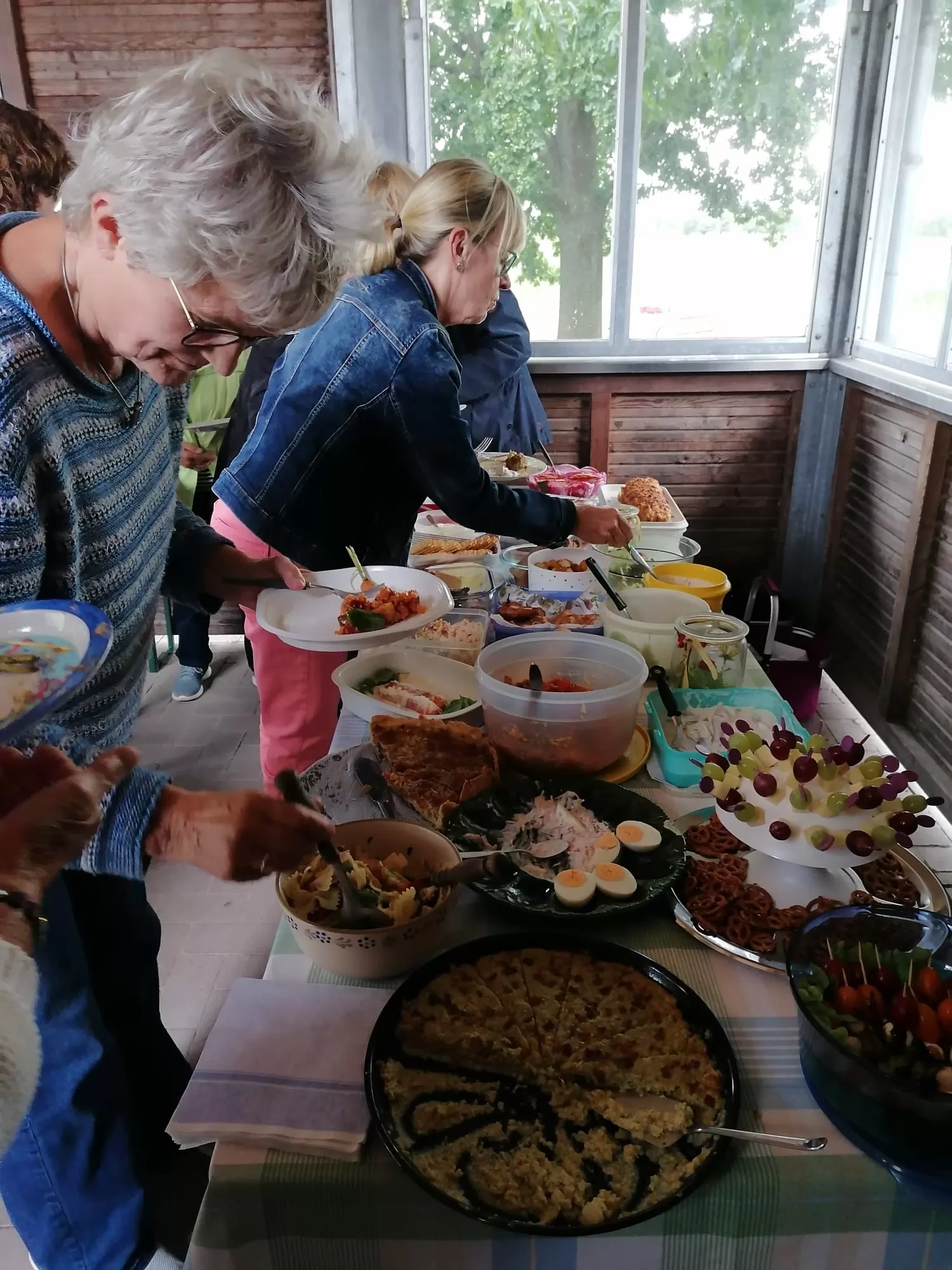 Großes Buffet und gute Gespräche